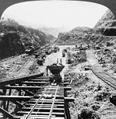 Panama_Canal_under_construction,_1907